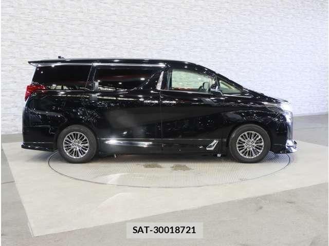 Toyota ALPHARD 2021-04 8364501-15