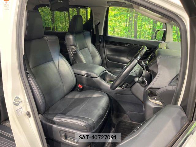 Toyota ALPHARD 2018-05 8364507-7