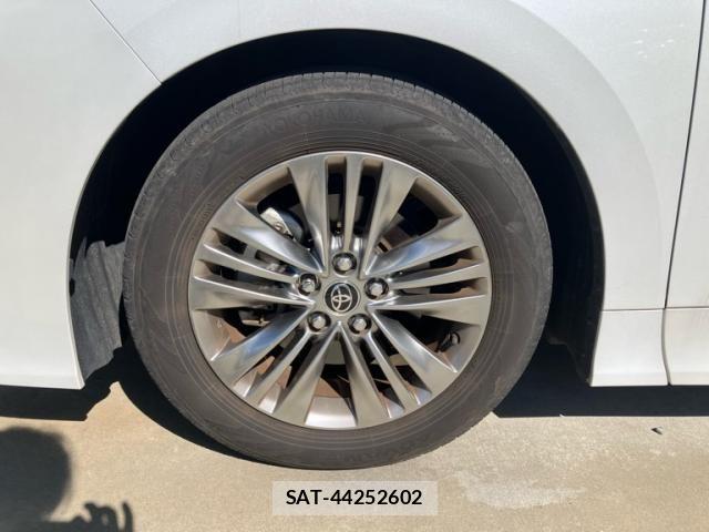 Toyota ALPHARD 2024-06 8364485-9