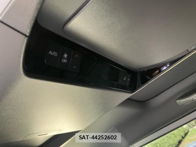 Toyota ALPHARD 2024-06 8364485-27
