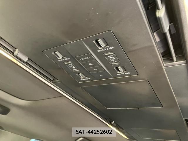 Toyota ALPHARD 2024-06 8364485-28
