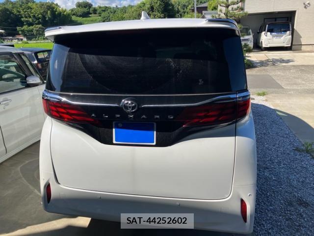 Toyota ALPHARD 2024-06 8364485-4