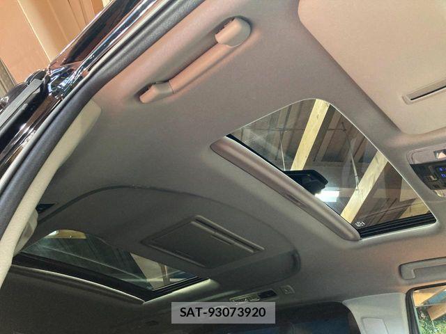 Toyota ALPHARD 2023-02 8364496-2