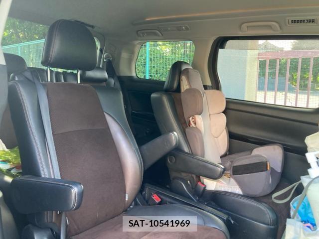 Toyota ALPHARD 2013-09 8364525-12