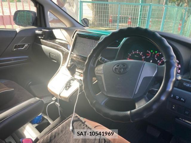 Toyota ALPHARD 2013-09 8364525-16