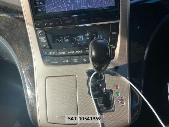Toyota ALPHARD 2013-09 8364525-23