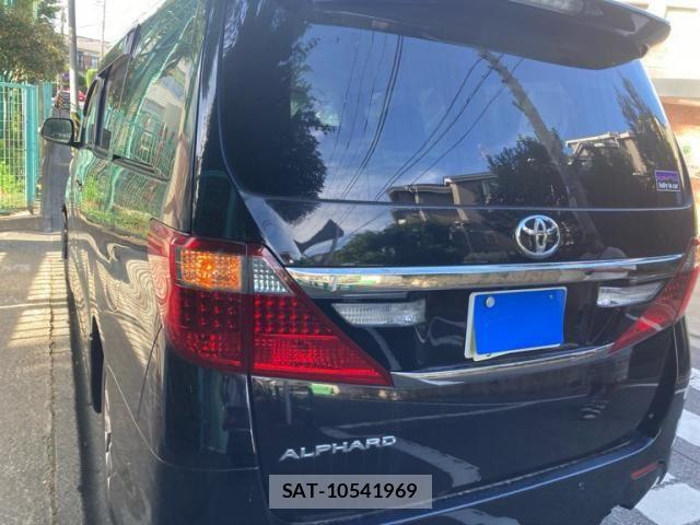 Toyota ALPHARD 2013-09 8364525-3