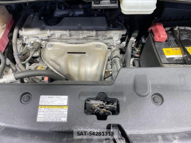 Toyota ALPHARD 2017-04 8364521-17