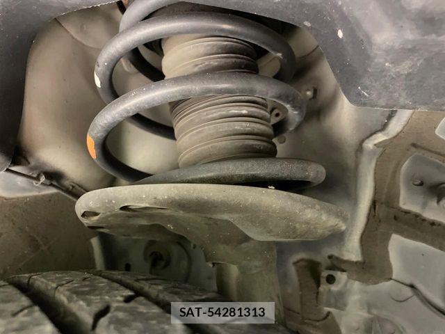Toyota ALPHARD 2017-04 8364521-19