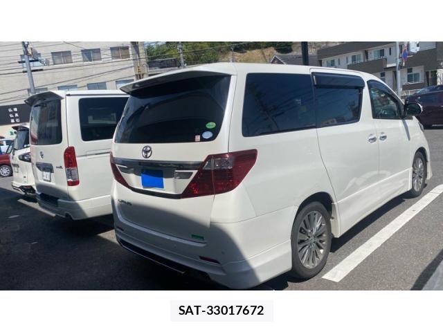 Toyota ALPHARD 2013-01 8371392-2