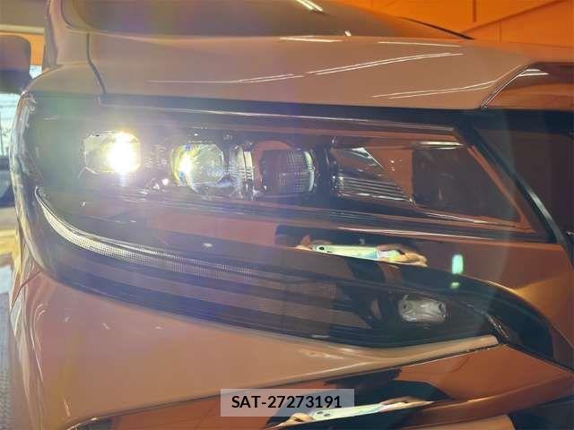 Toyota ALPHARD 2022-04 8371388-18