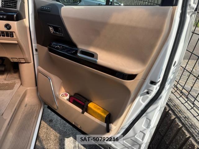 Toyota ALPHARD 2011-12 8371394-10