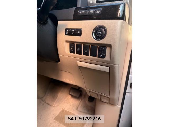 Toyota ALPHARD 2011-12 8371394-11