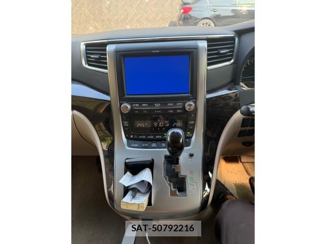 Toyota ALPHARD 2011-12 8371394-15