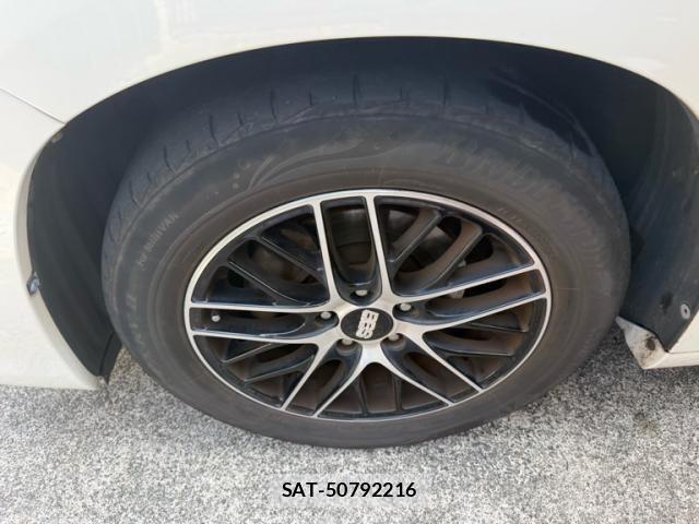 Toyota ALPHARD 2011-12 8371394-3