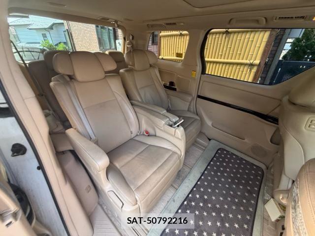 Toyota ALPHARD 2011-12 8371394-8