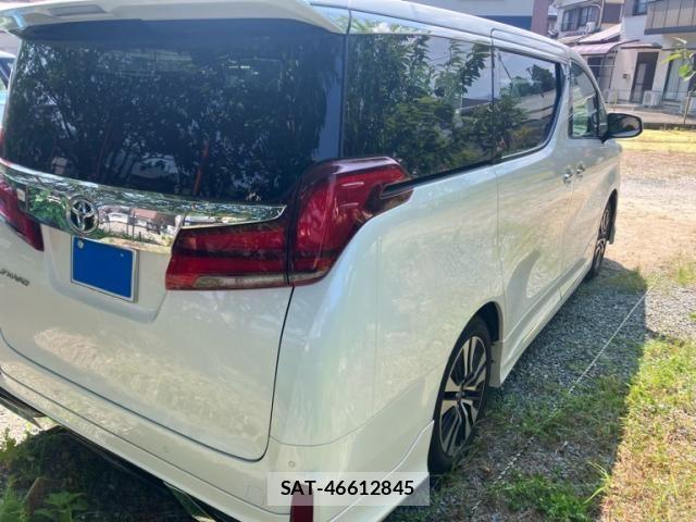 Toyota ALPHARD 2023-04 8371386-28