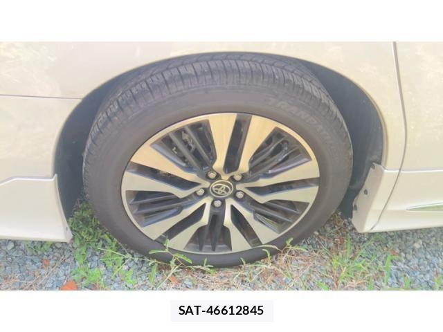 Toyota ALPHARD 2023-04 8371386-7