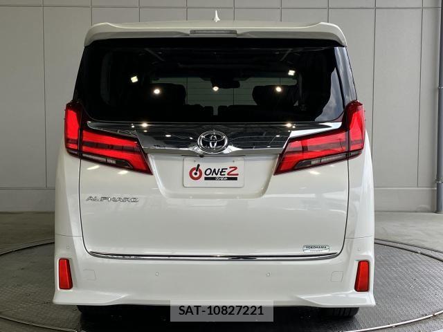 Toyota ALPHARD 2021-09 8371385-28