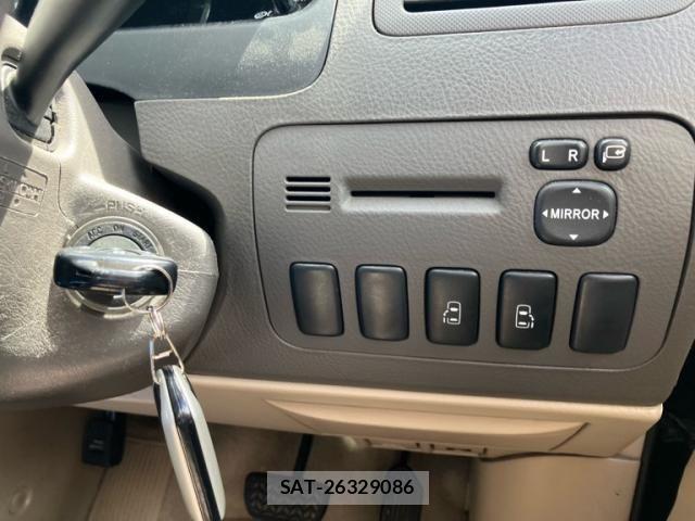 Toyota ALPHARD 2008-01 8371396-21