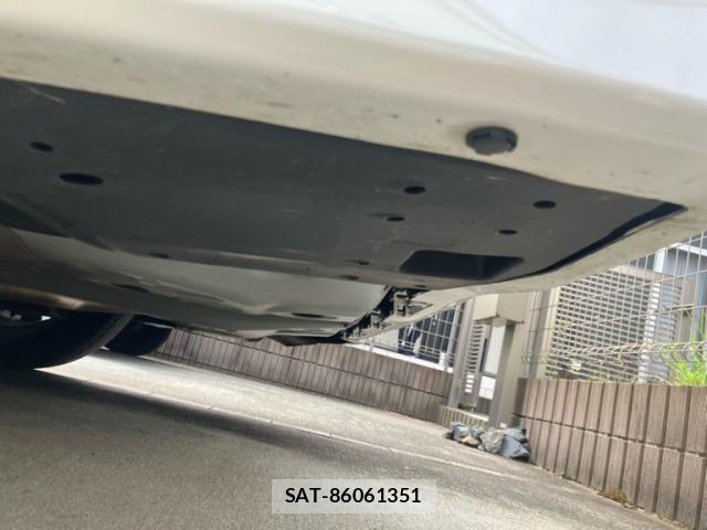 Toyota ALPHARD 2021-07 8371387-9