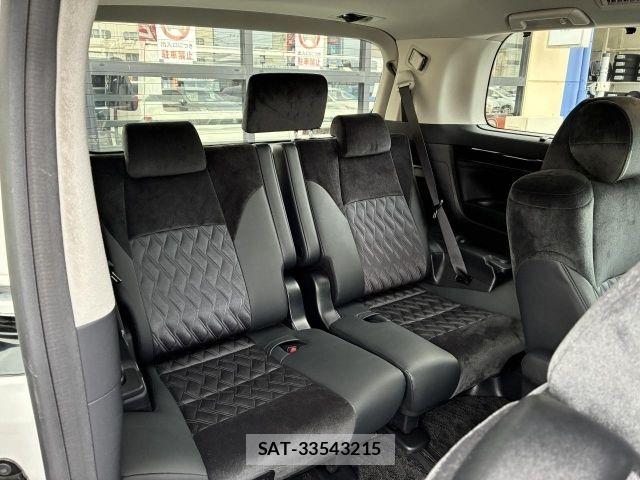 Toyota ALPHARD 2015-08 8371391-11