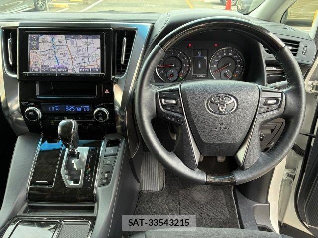 Toyota ALPHARD 2015-08 8371391-1