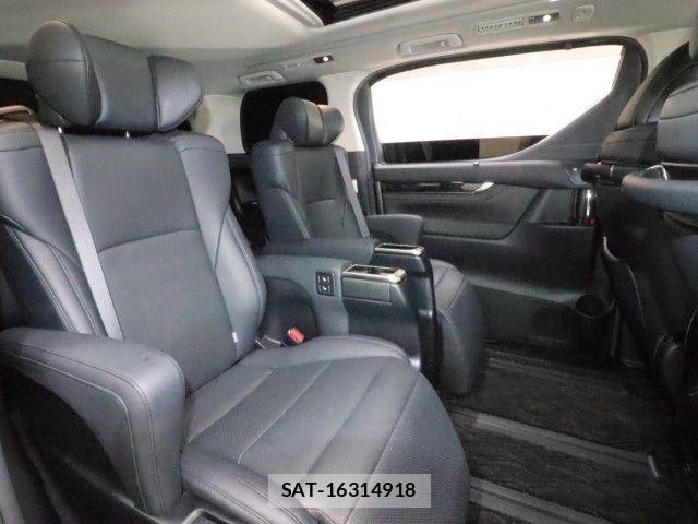 Toyota ALPHARD 2021-06 8411073-9