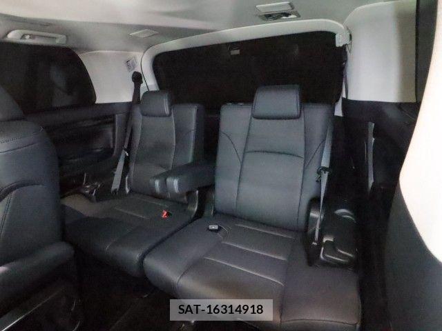Toyota ALPHARD 2021-06 8411073-18