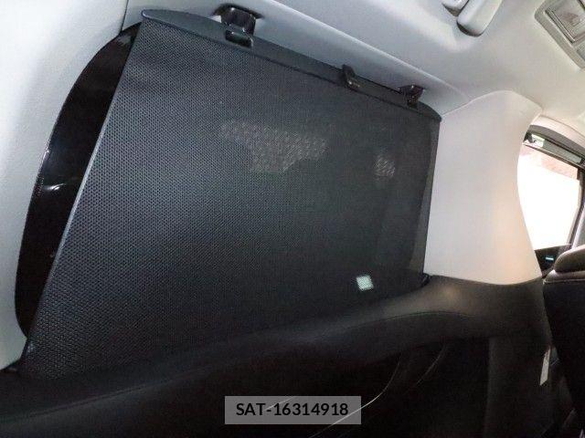 Toyota ALPHARD 2021-06 8411073-20