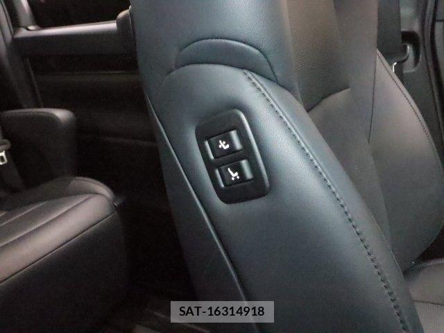Toyota ALPHARD 2021-06 8411073-5