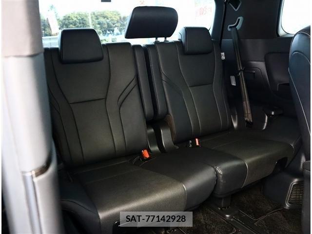 Toyota ALPHARD 2023-10 8410886-17
