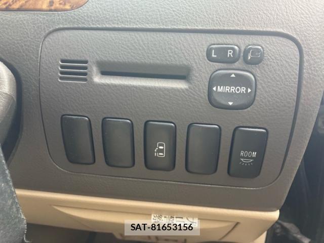 Toyota ALPHARD 2004-12 8411095-21