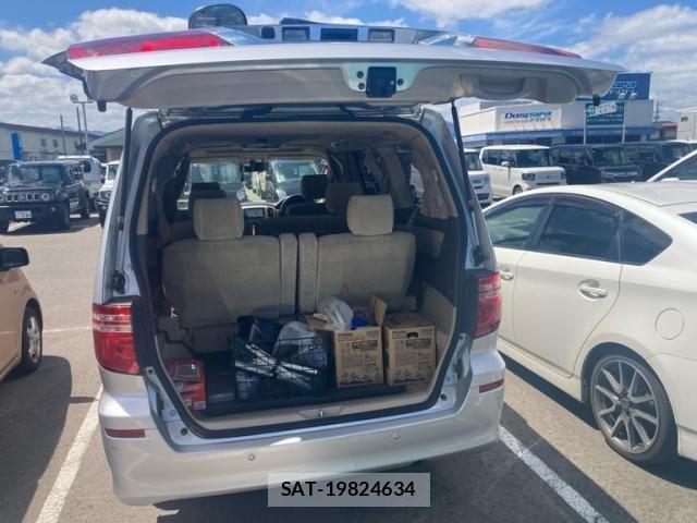 Toyota ALPHARD 2007-09 8411096-8