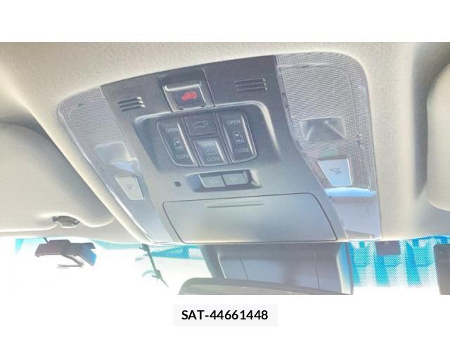 Toyota ALPHARD 2019-09 8411076-10