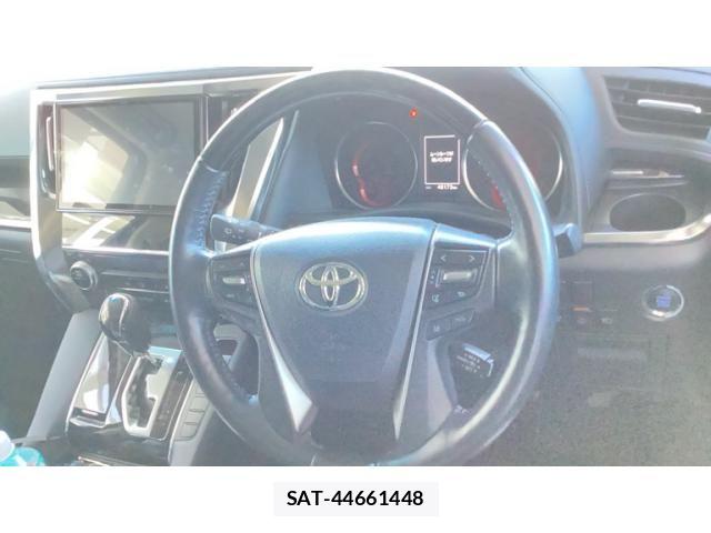 Toyota ALPHARD 2019-09 8411076-11