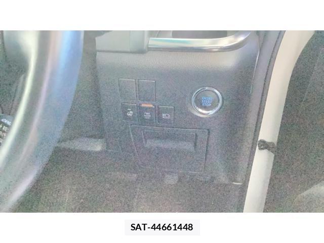 Toyota ALPHARD 2019-09 8411076-13