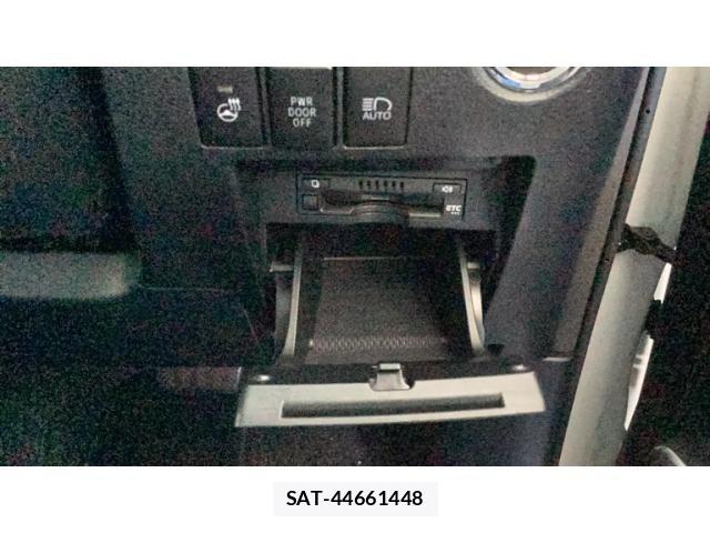 Toyota ALPHARD 2019-09 8411076-14