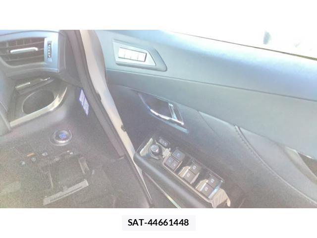 Toyota ALPHARD 2019-09 8411076-15