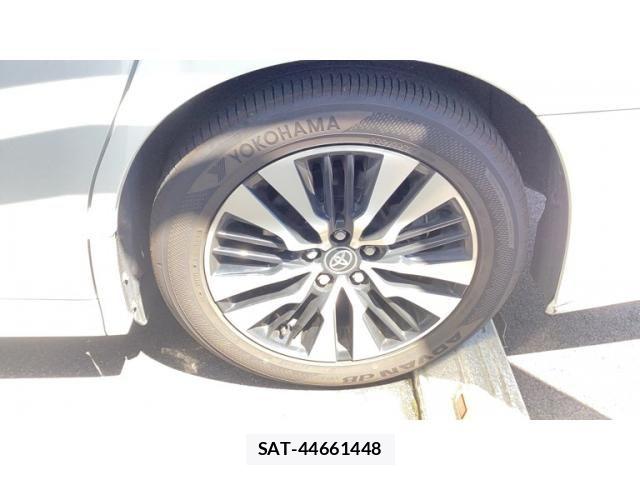 Toyota ALPHARD 2019-09 8411076-4