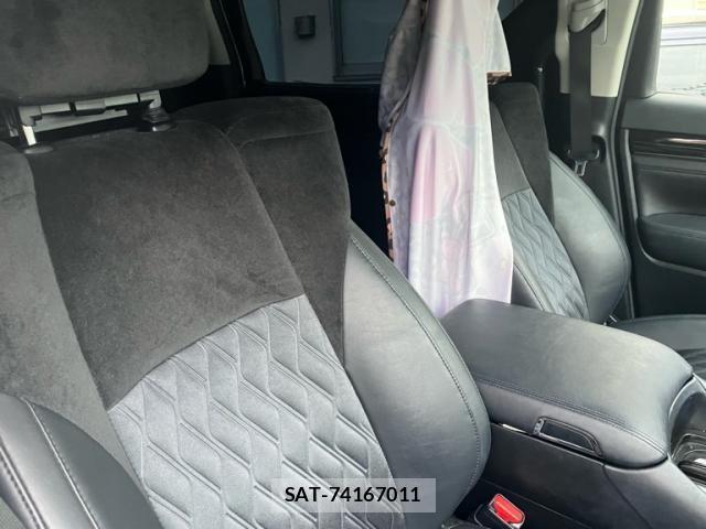 Toyota ALPHARD 2017-04 8411089-9