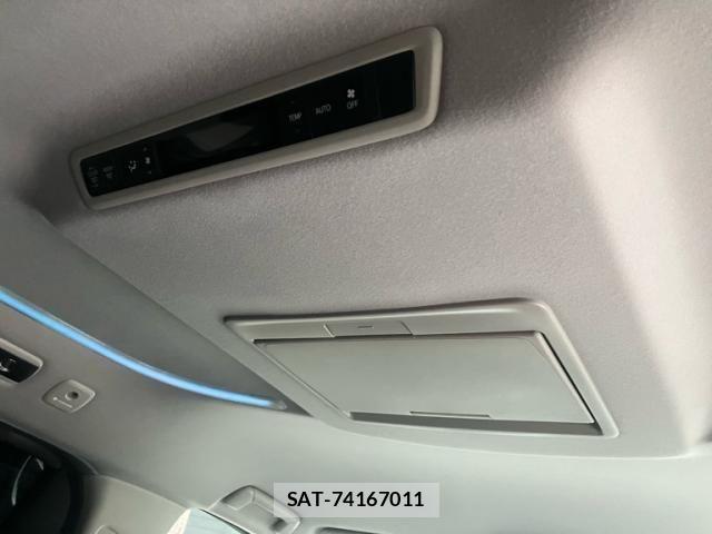 Toyota ALPHARD 2017-04 8411089-14