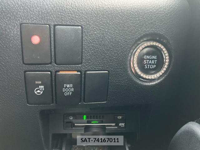Toyota ALPHARD 2017-04 8411089-17