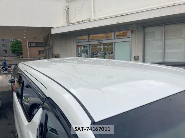 Toyota ALPHARD 2017-04 8411089-5