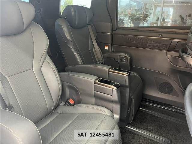 Toyota ALPHARD 2024-03 8411055-18