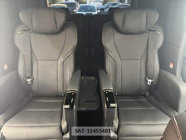 Toyota ALPHARD 2024-03 8411055-19