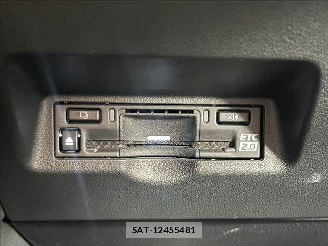 Toyota ALPHARD 2024-03 8411055-3