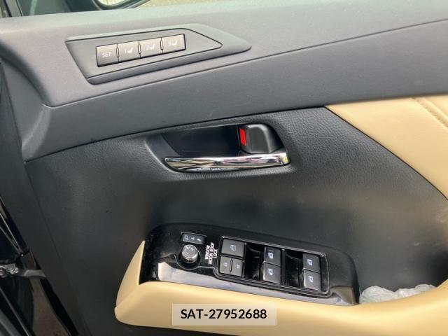 Toyota ALPHARD 2020-02 8411075-17