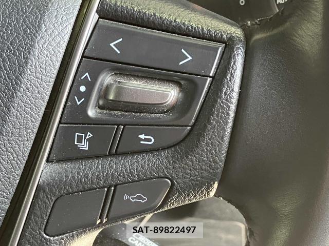 Toyota ALPHARD 2018-02 8411080-17