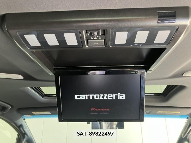 Toyota ALPHARD 2018-02 8411080-7